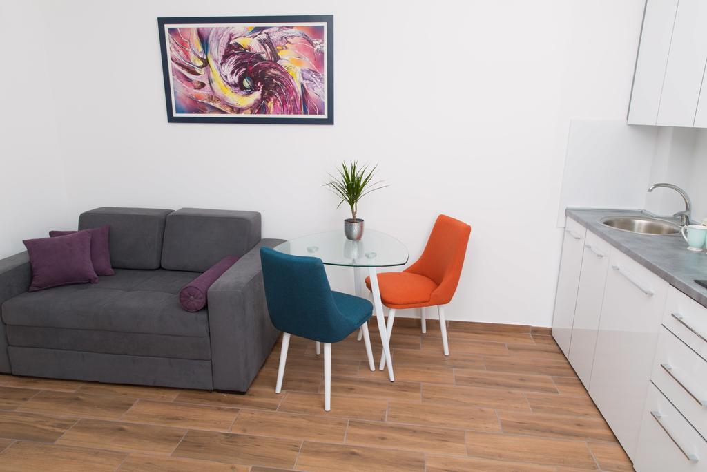 Apartment Koral Ruma Esterno foto